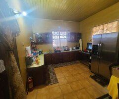 Penal furnished 3 bedroom, 3 bathroom stand alone house for sale - 4